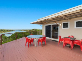 The Point - Panoramic Views over Pottsville Creek, Pottsville